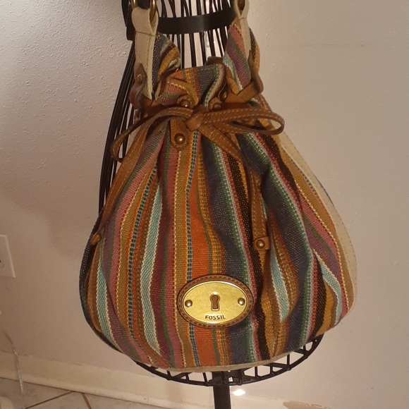 Fossil bucket handbag - Picture 1 of 7